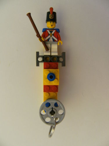 Schlüsselbrett aus Lego Steinen mit 1 Schlüsselanhänger, Soldat