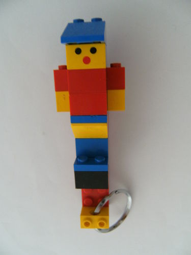 Schlüsselbrett aus Lego Steinen mit 1 Schlüsselanhänger, Figur